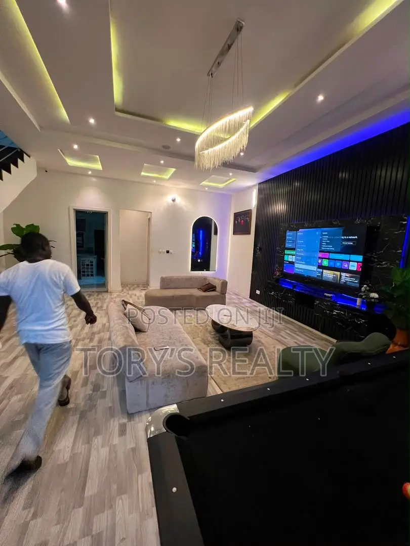 Furnished 1bdrm Apartment in Lekki Phase 2 for rent in Lekki Phase 2