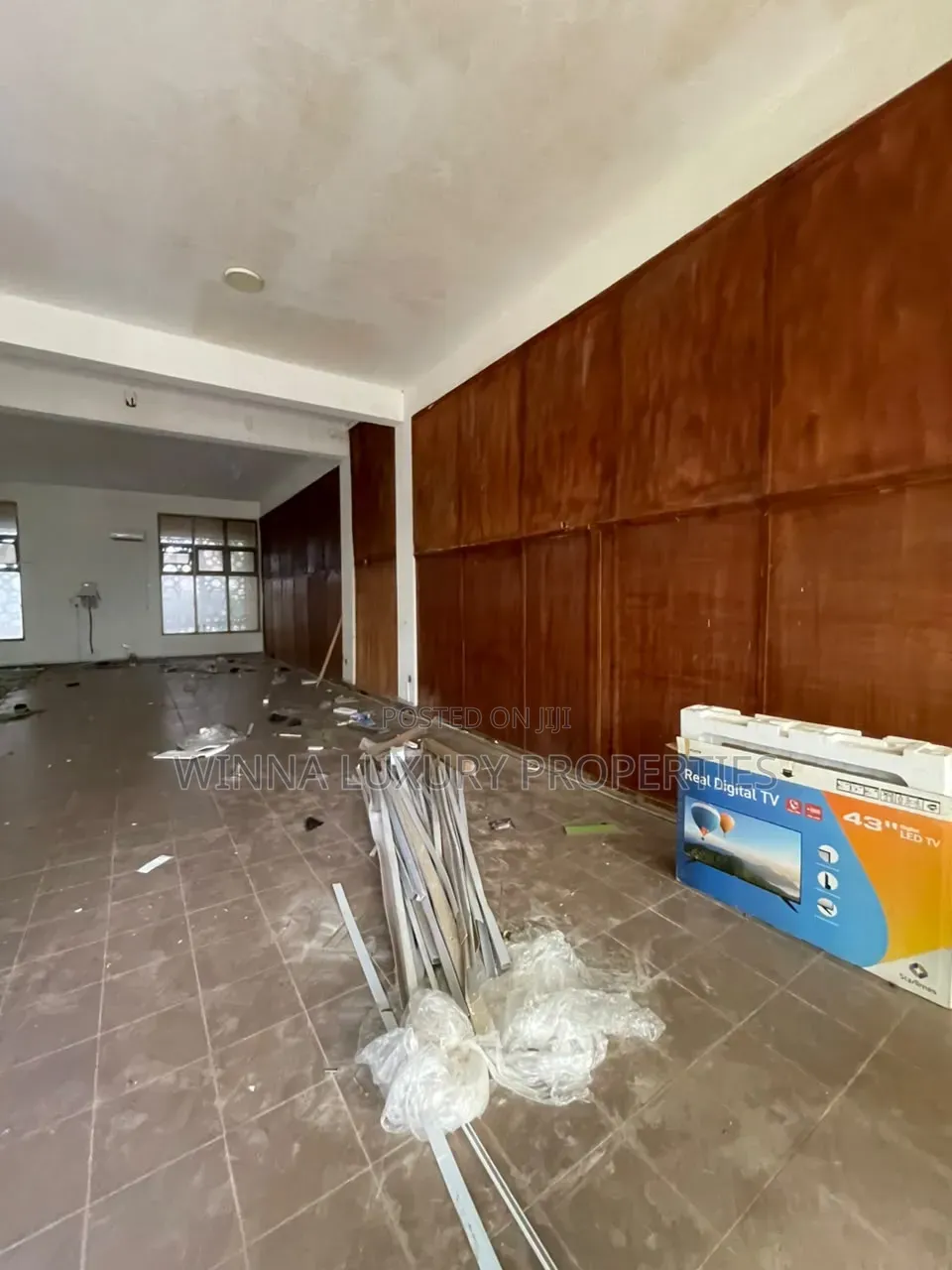 Office/Shop Space 138sqm in Central Business District