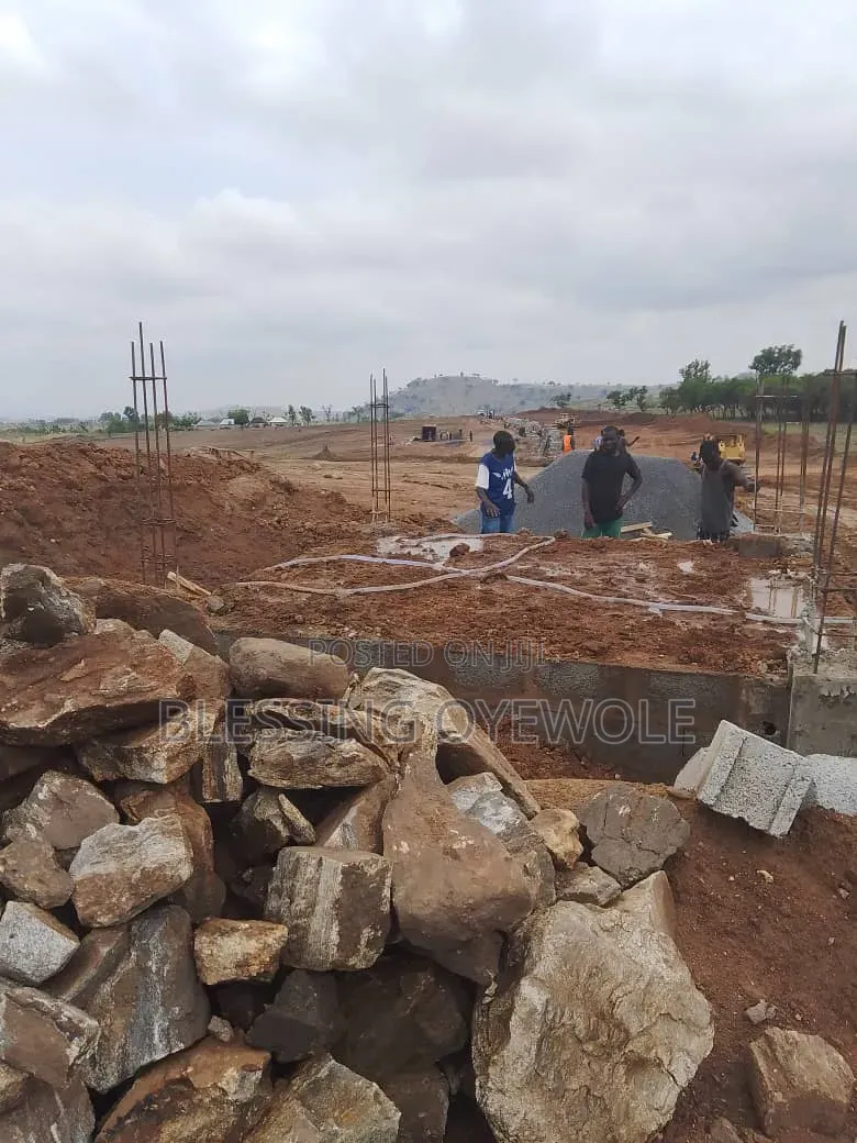 170sqm of Estate Plot Apo in Apo Resettlement