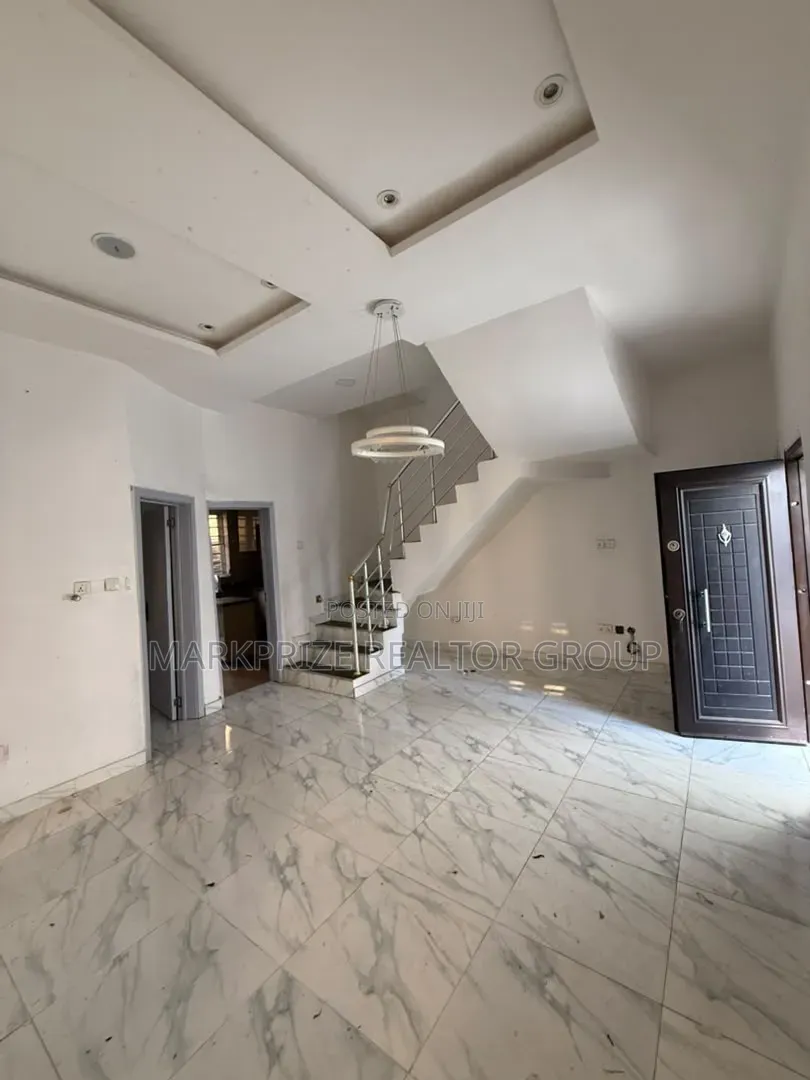 4bdrm Duplex in Lekki Conservative for sale in Lekki Expressway