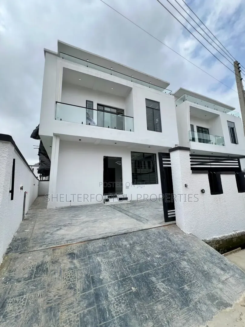 4bdrm Duplex in Sangotedo for sale in Sangotedo