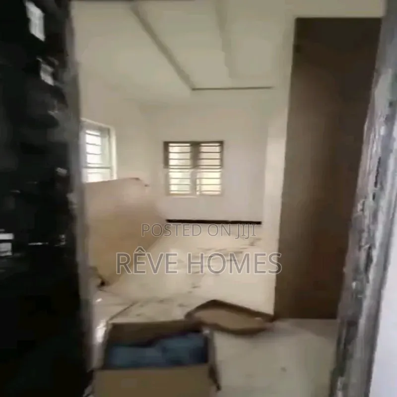 3bdrm Block of Flats in Mende for rent in Mende