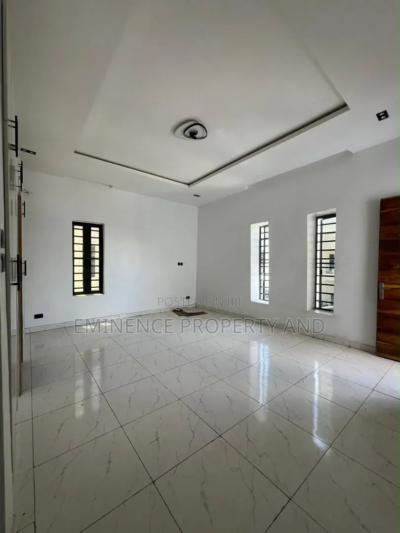 5bdrm Duplex in Lekki Expressway for rent in Lekki Expressway