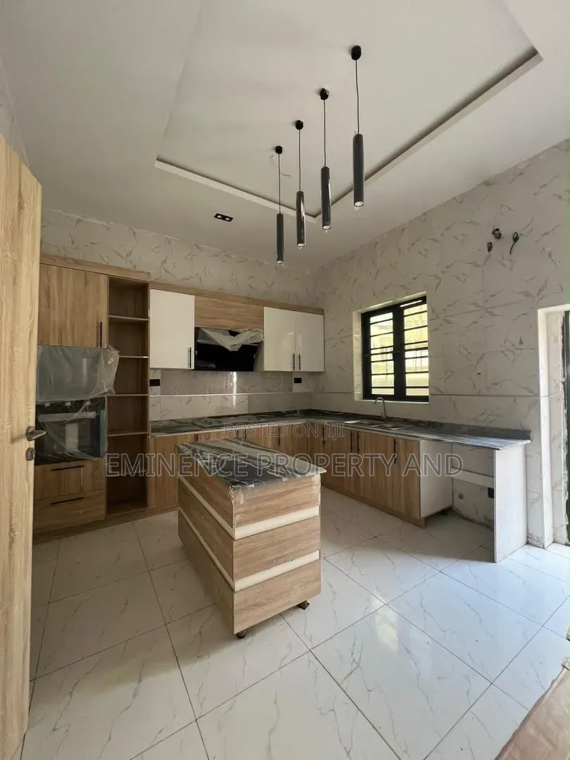 5bdrm Duplex in Lekki Expressway for rent in Lekki Expressway