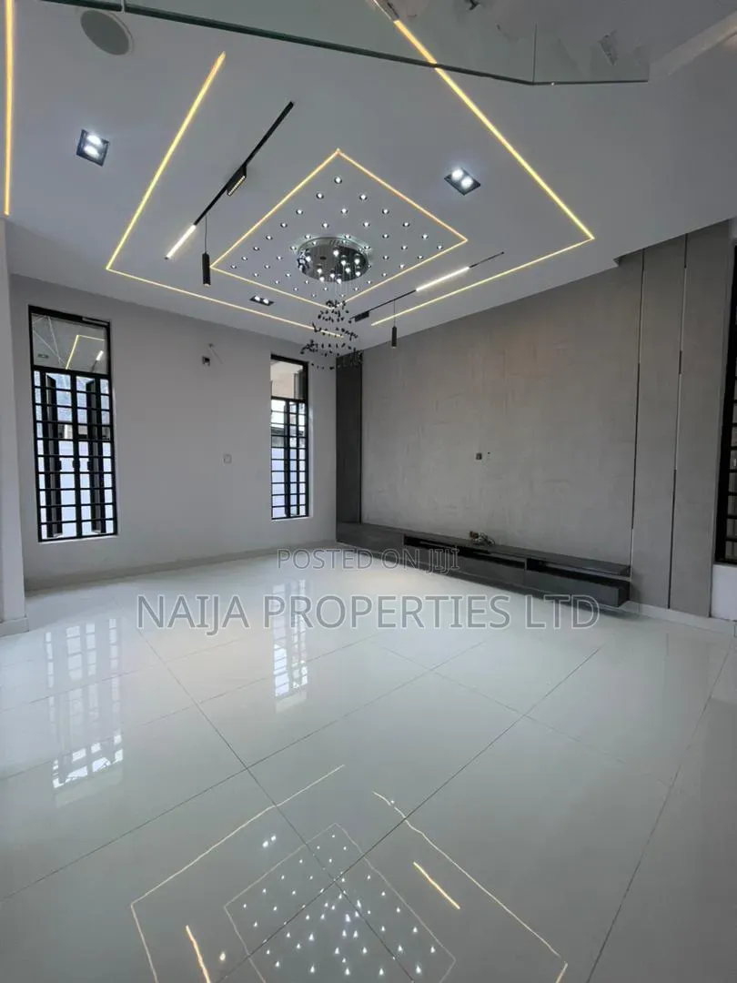 4bdrm Duplex in Orchid, Ikota for rent in Ikota
