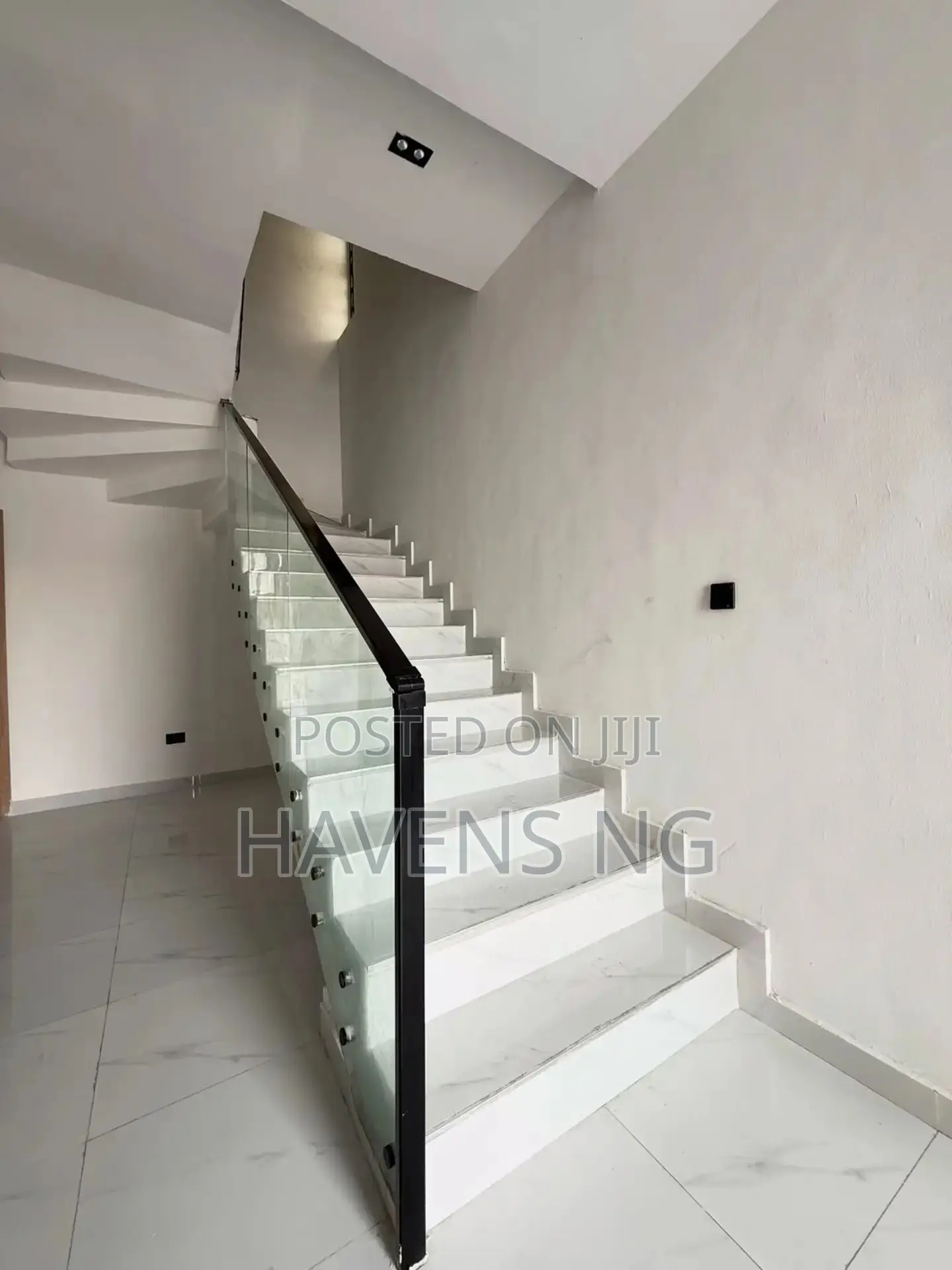 4bdrm Duplex in Lekki Phase 2 for sale in Lekki Phase 2