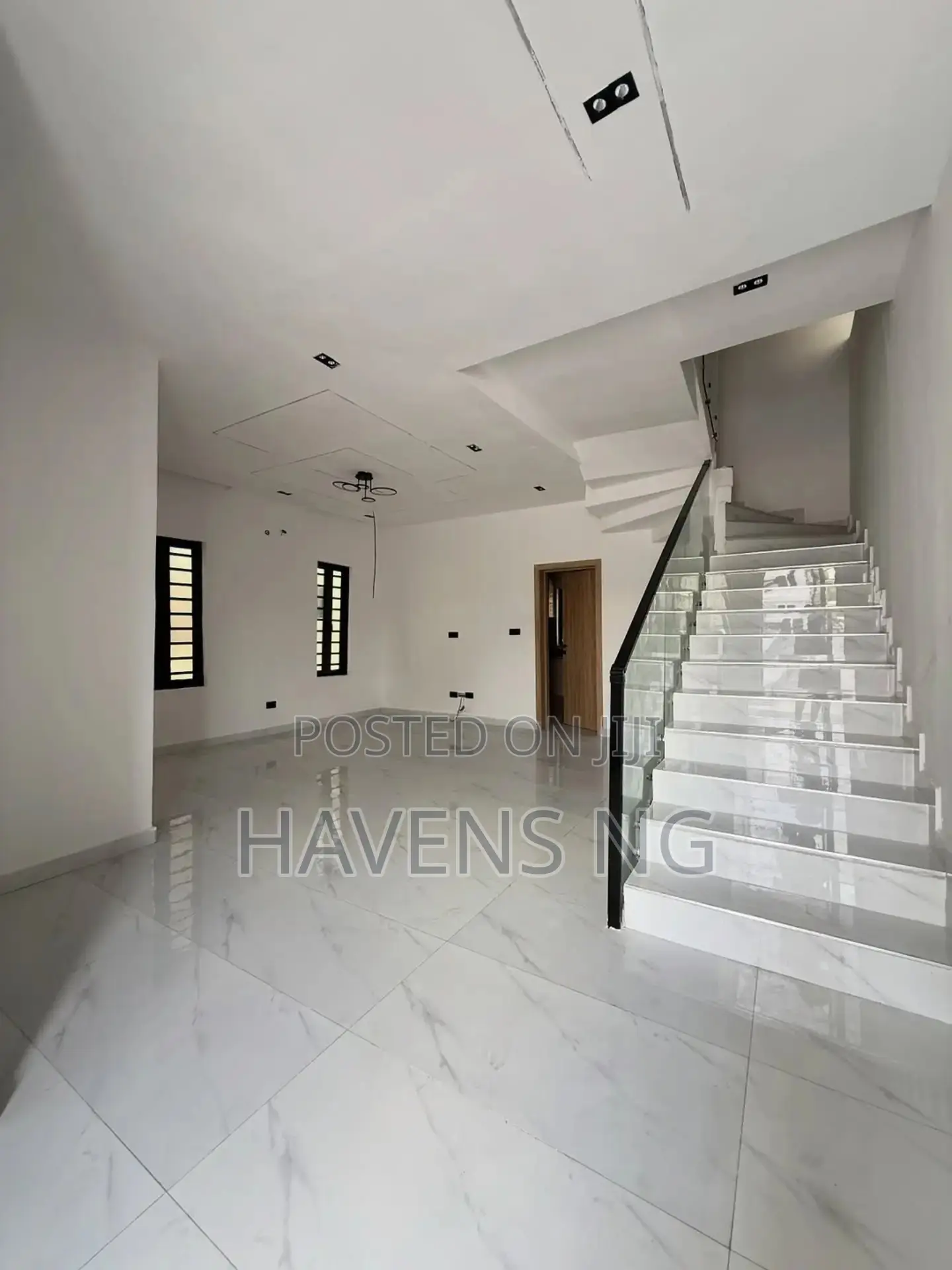 4bdrm Duplex in Lekki Phase 2 for sale in Lekki Phase 2