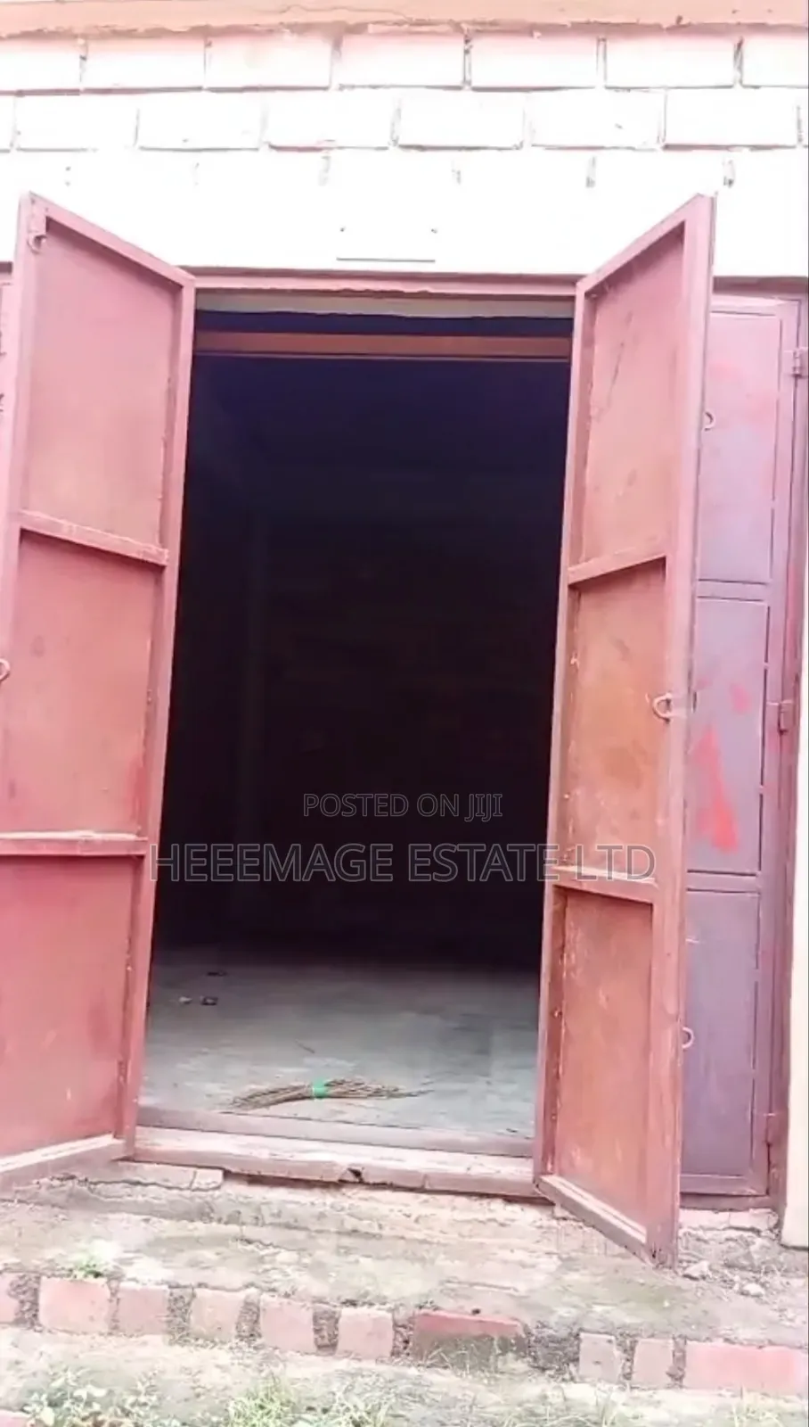 Warehouse in Kaura in Kaura