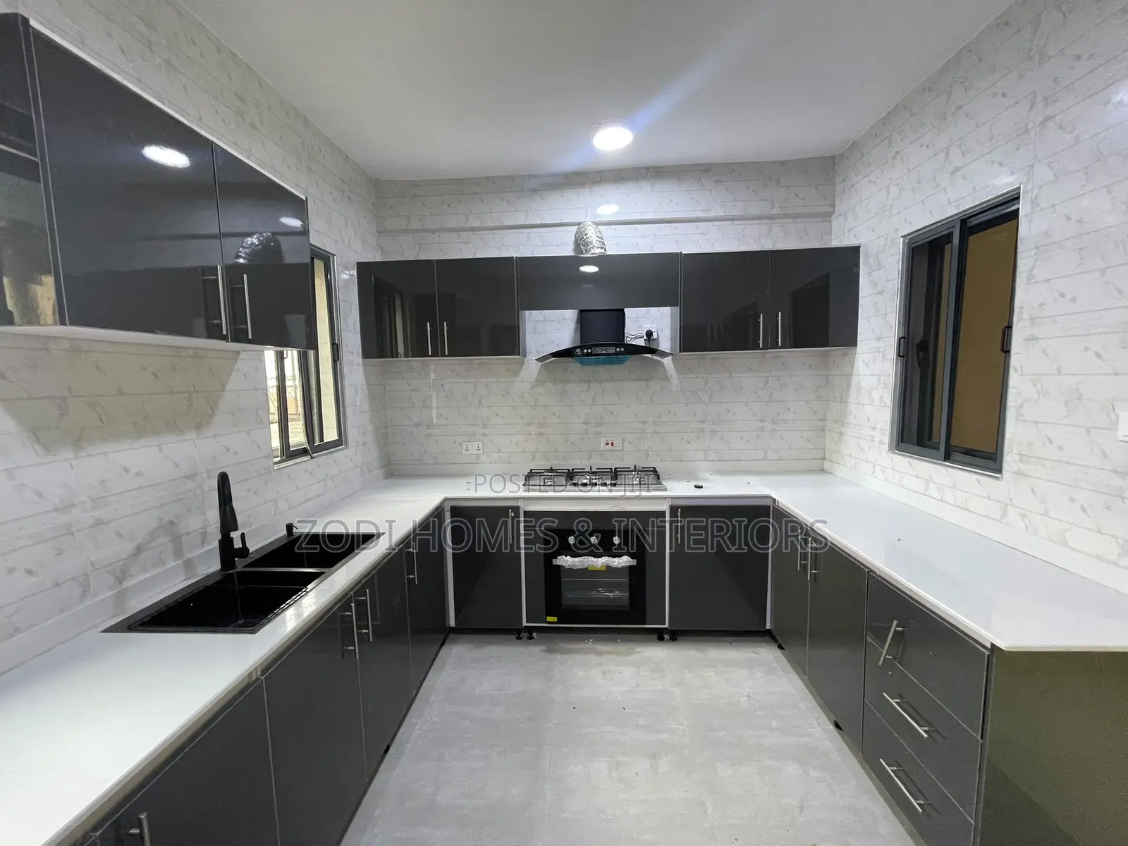 4bdrm Duplex in Adeniyi Jones for sale in Adeniyi Jones