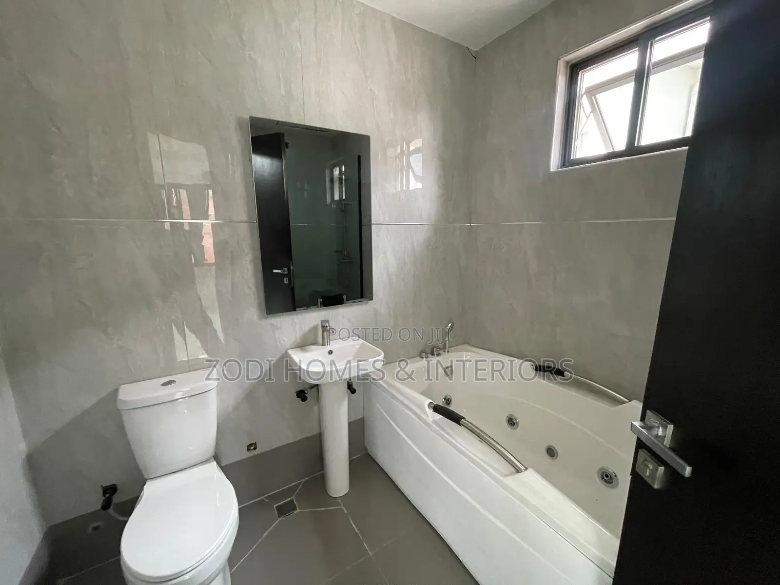 4bdrm Duplex in Adeniyi Jones for sale in Adeniyi Jones