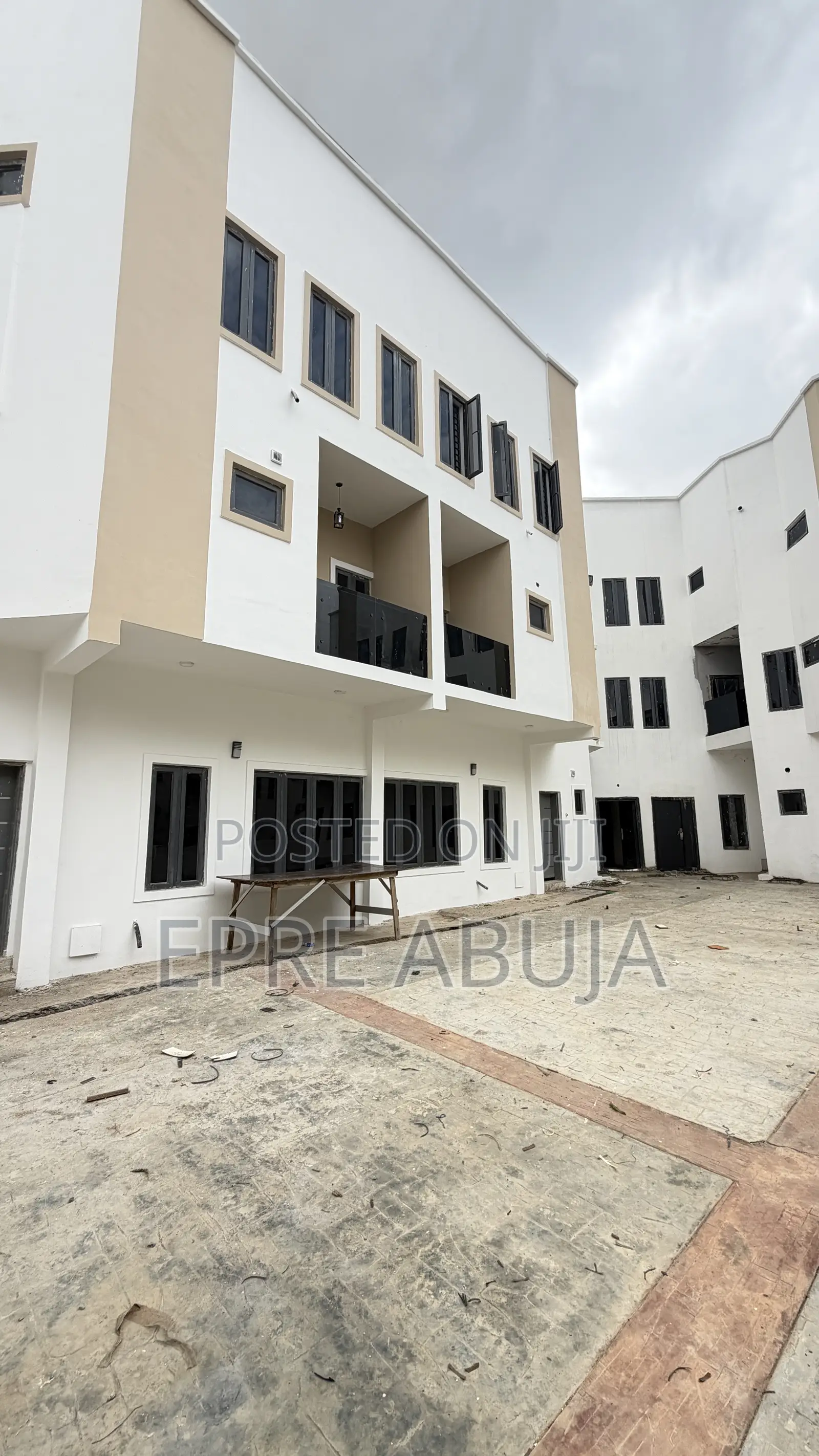 4bdrm Townhouse/Terrace in Jahi for sale in Jahi