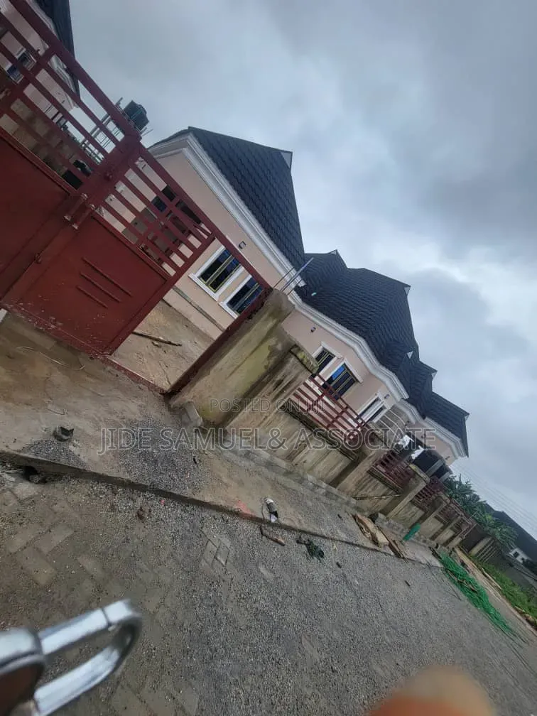 Furnished 3bdrm Bungalow in Ayobo for sale in Ayobo