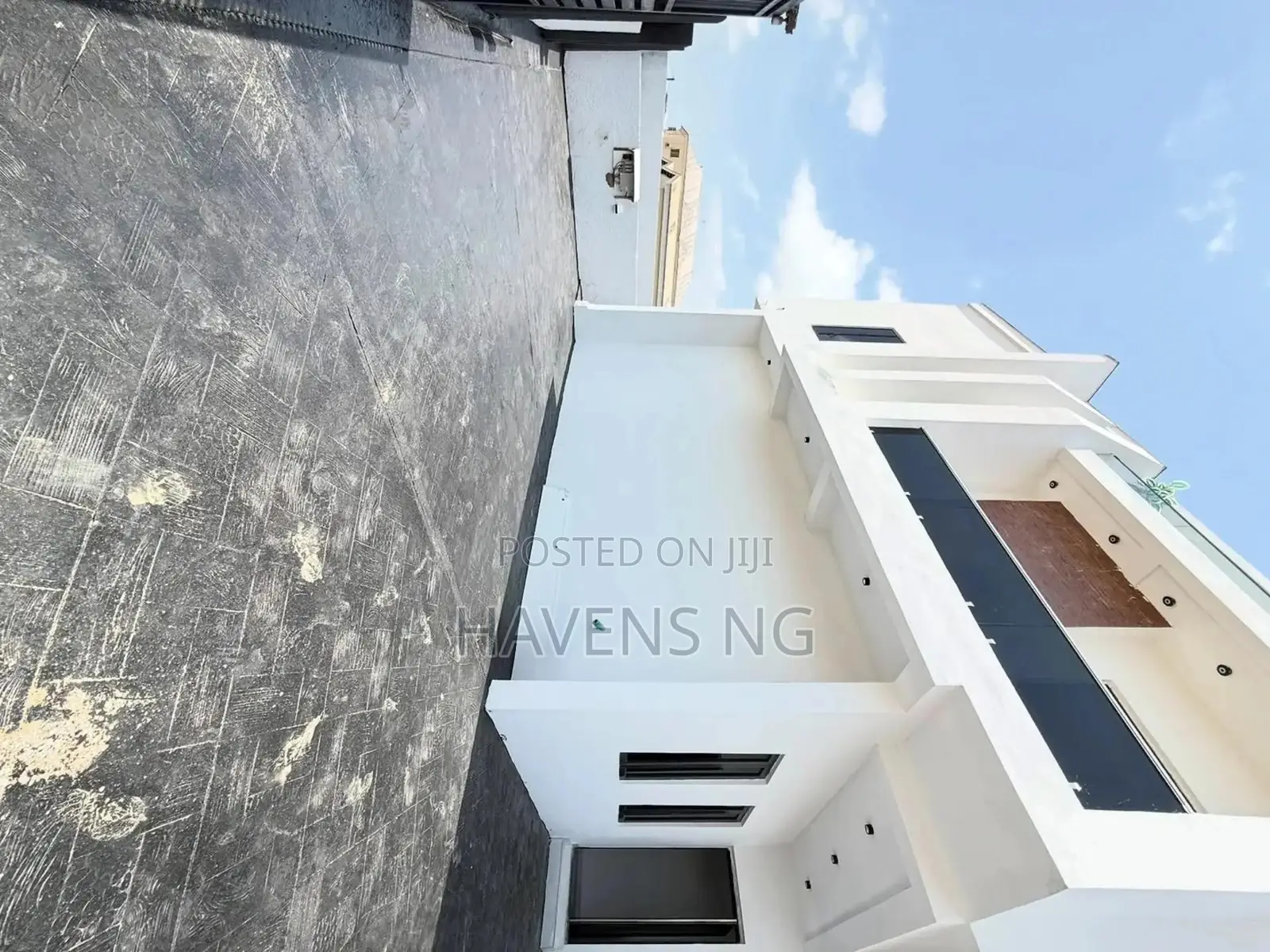 5bdrm Duplex in Lekki Phase 2 for sale in Lekki Phase 2