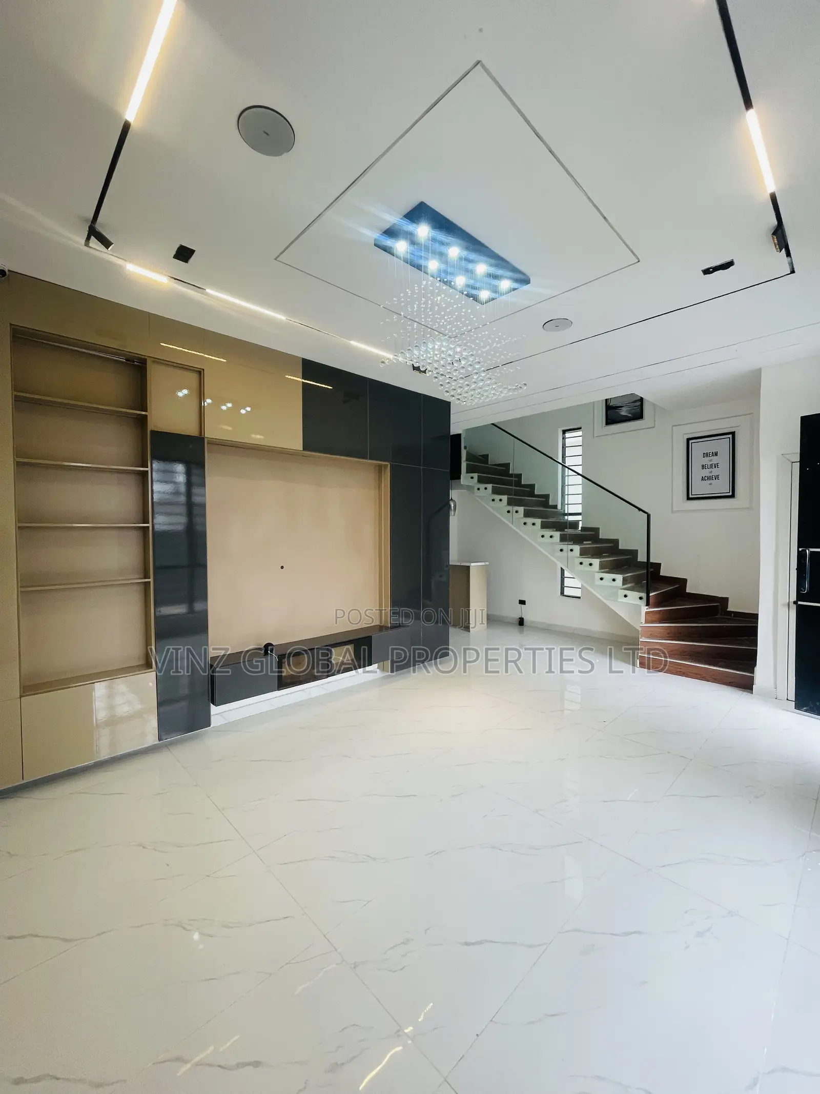 5bdrm Duplex in Lekki for sale in Lekki