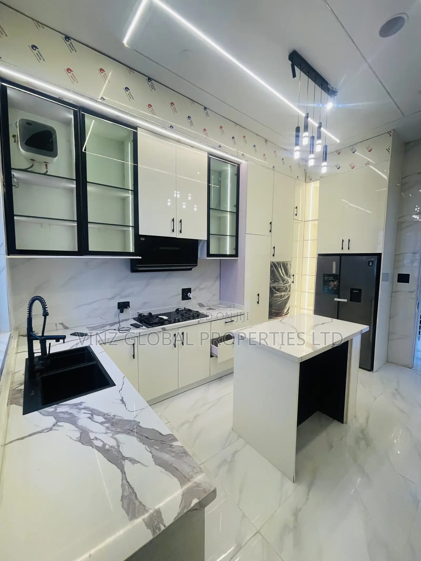 5bdrm Duplex in Lekki for sale in Lekki