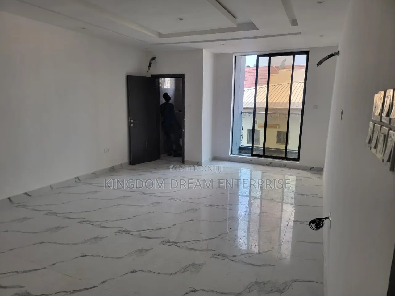 2bdrm Apartment in Lekki Phase 1 for rent in Lekki Phase 1