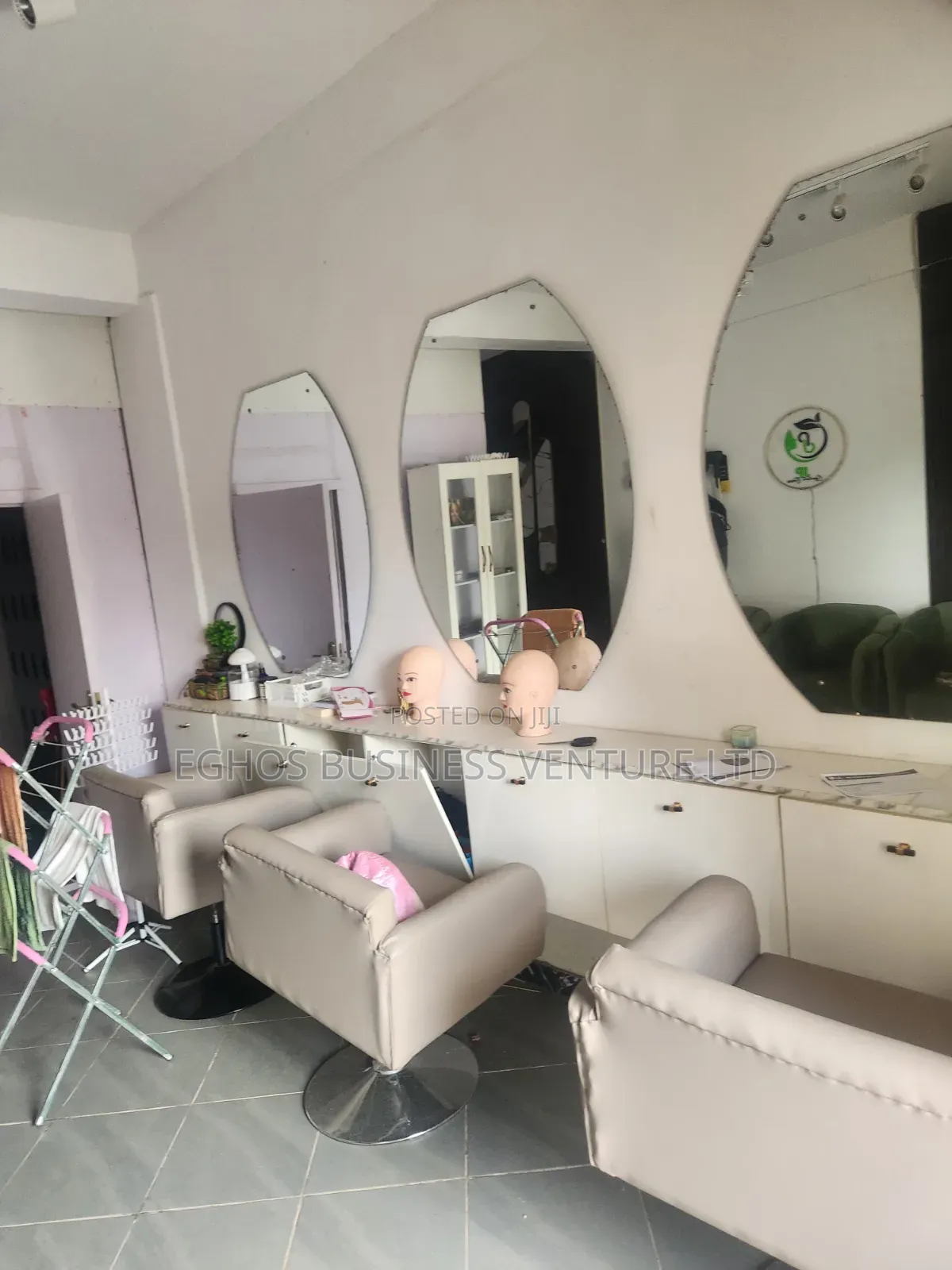 Female Salon Tattoo Studio Shop for Sale in Benin City