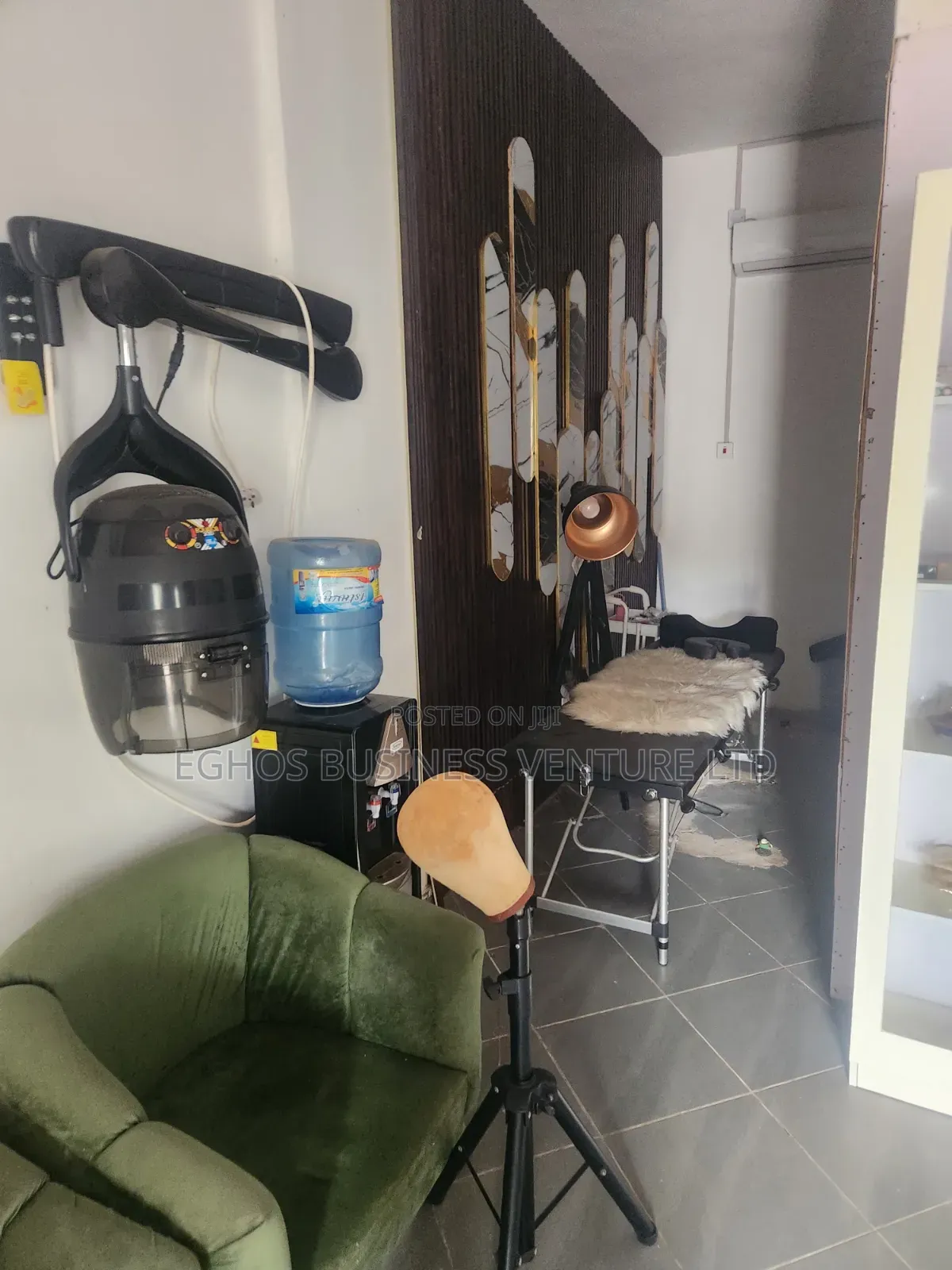 Female Salon Tattoo Studio Shop for Sale in Benin City
