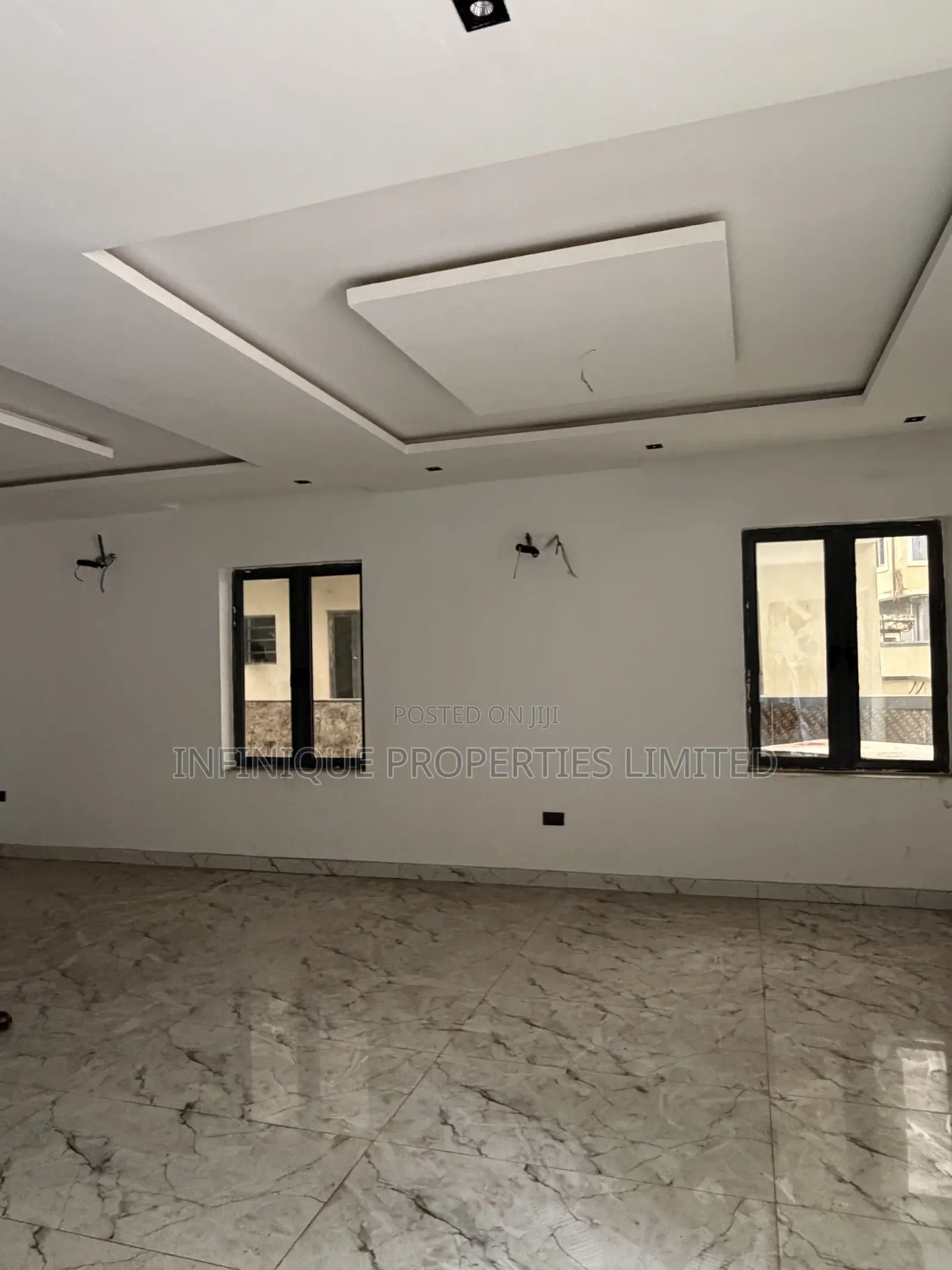 4bdrm Duplex in Shonibare Estate, Maryland for sale in Maryland