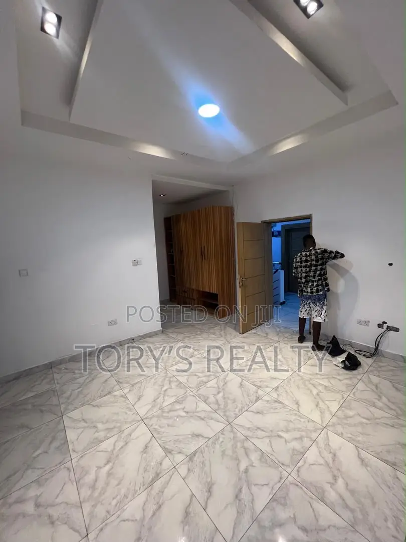 1bdrm Apartment in Lekki Phase 2 for rent in Lekki Phase 2