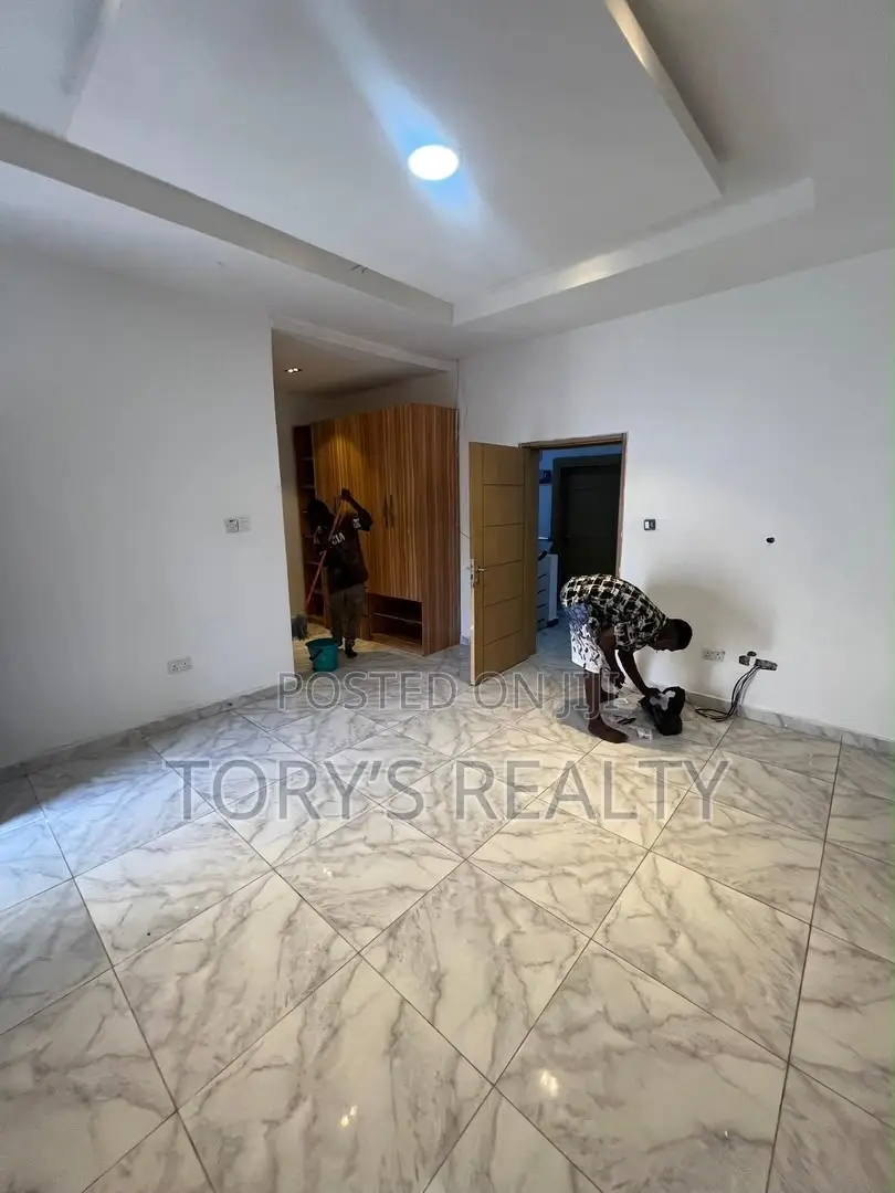1bdrm Apartment in Lekki Phase 2 for rent in Lekki Phase 2