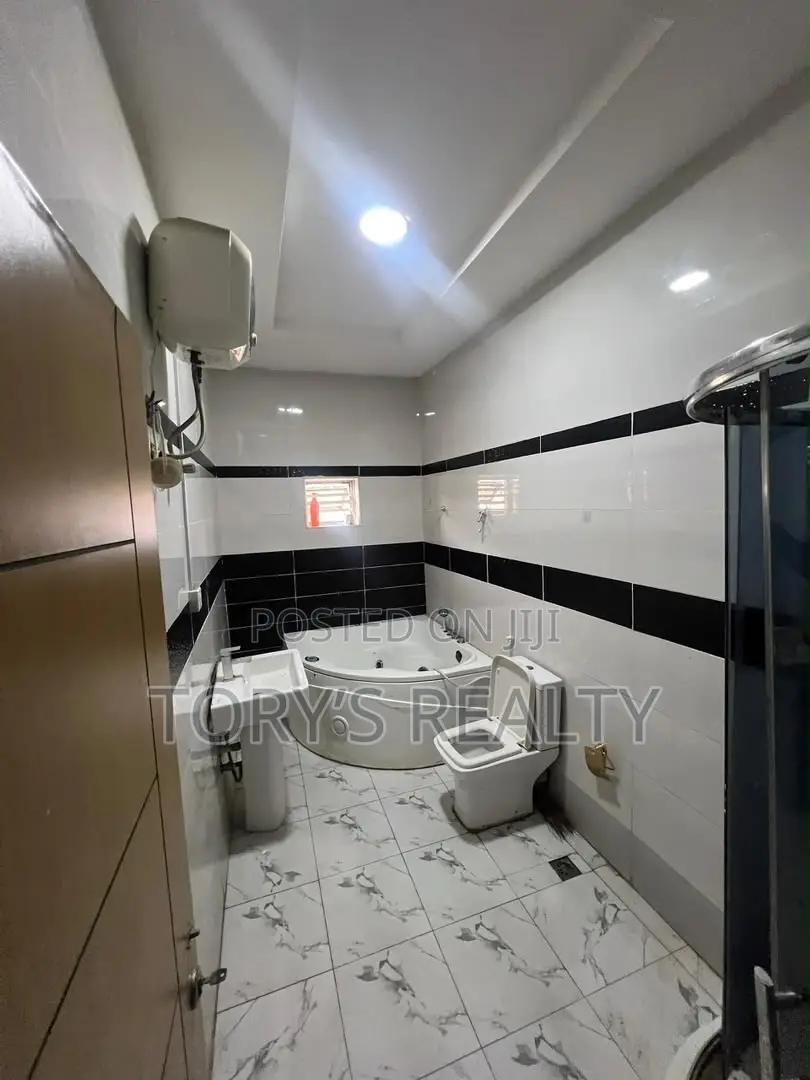 1bdrm Apartment in Lekki Phase 2 for rent in Lekki Phase 2