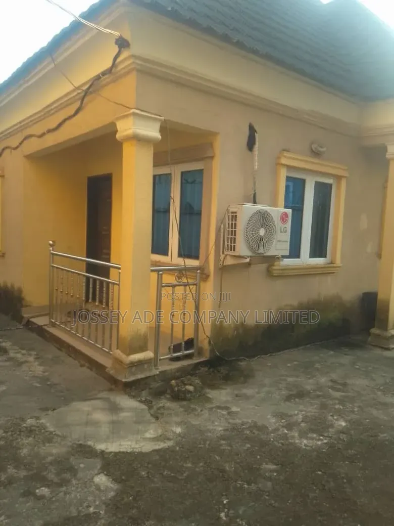 Furnished 1bdrm Bungalow in Ipaja Road for sale in Ipaja Road