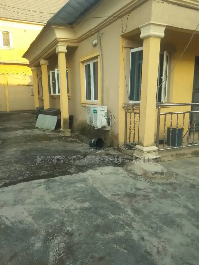 Furnished 1bdrm Bungalow in Ipaja Road for sale in Ipaja Road