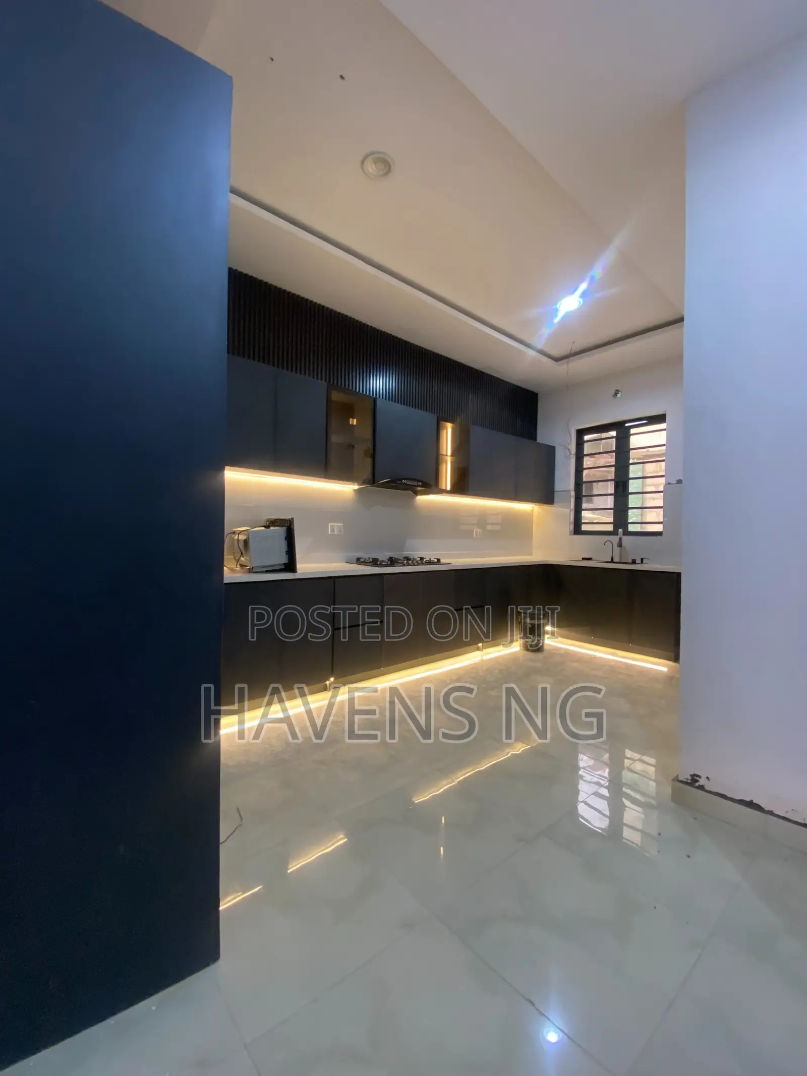 4bdrm Apartment in Lekki Phase 1 for sale in Lekki Phase 1