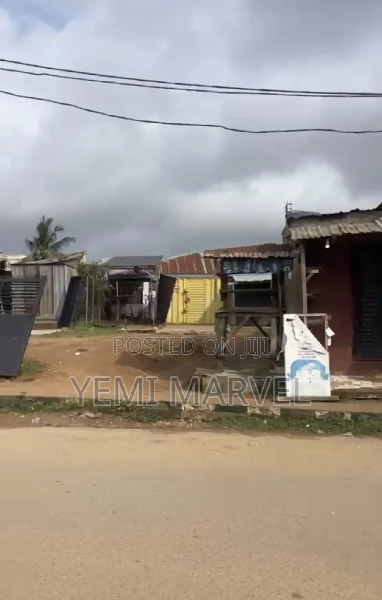 500sqm of Commercial Land Beside CHASE LOUNGE, Atere, Tipper Garage in Akala Express