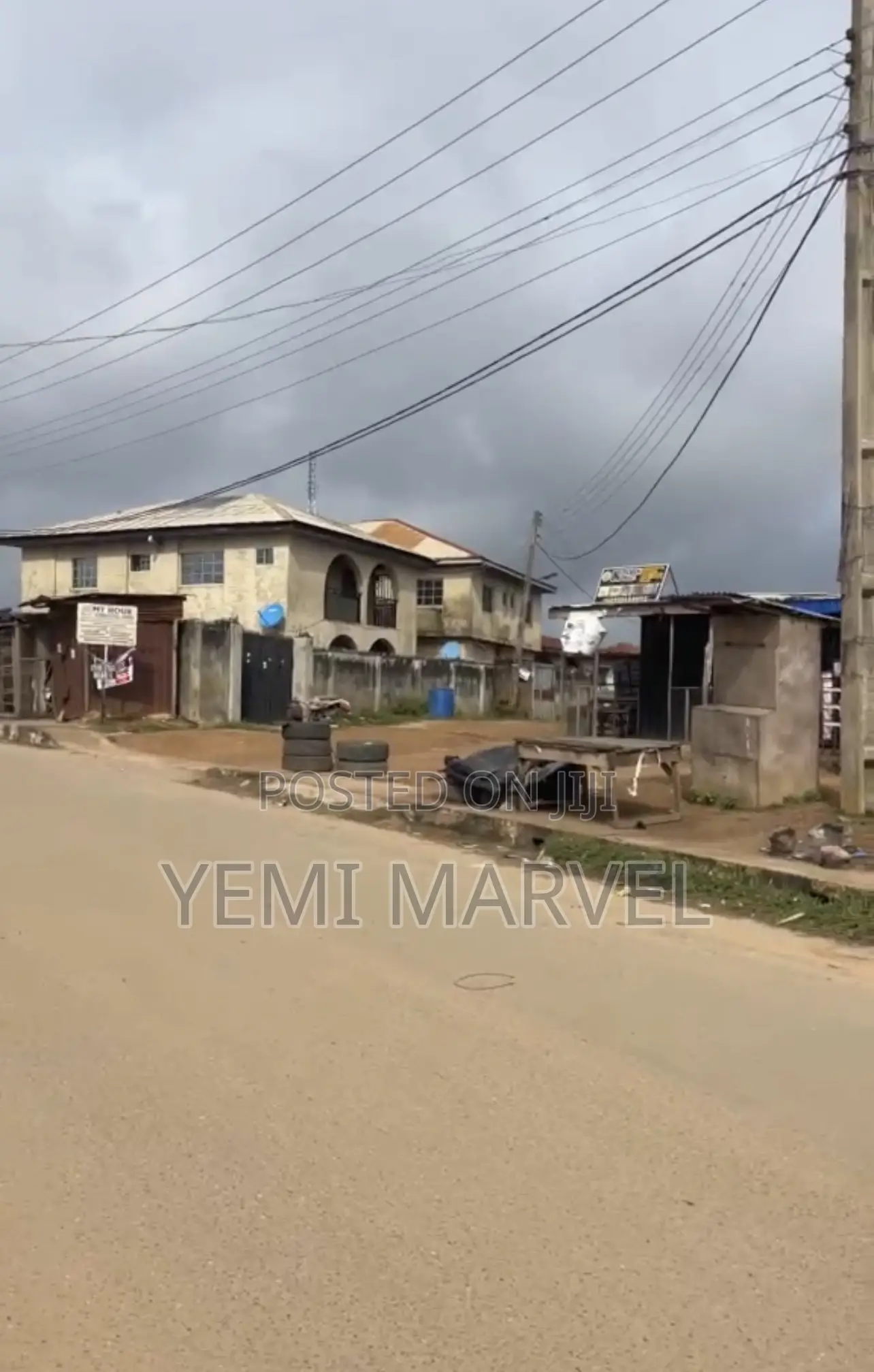 500sqm of Commercial Land Beside CHASE LOUNGE, Atere, Tipper Garage in Akala Express