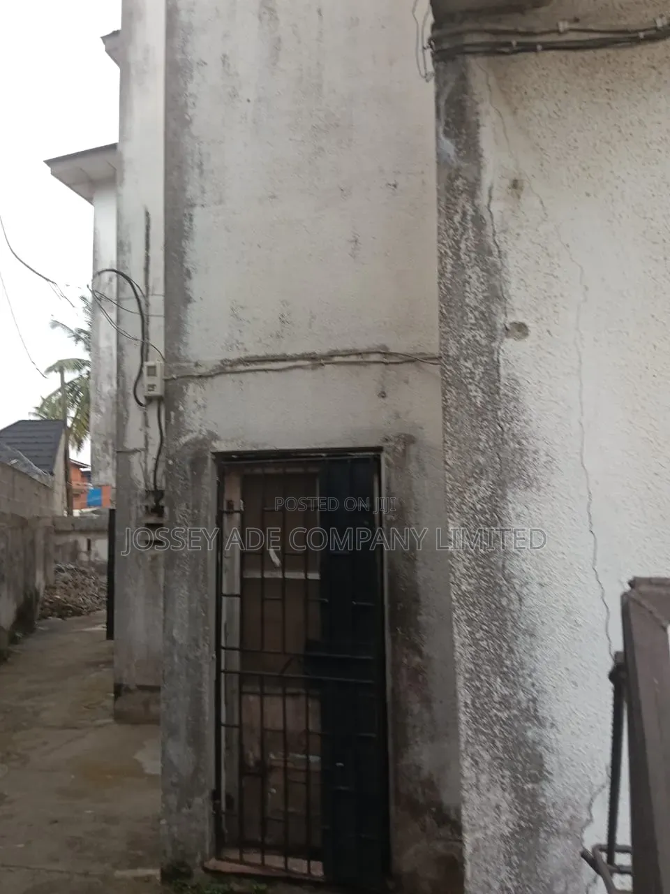 Furnished 3bdrm Block of Flats in Akowonjo for sale in Akowonjo