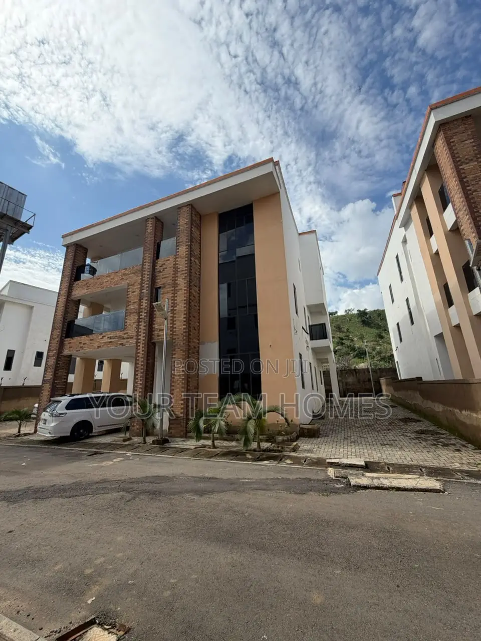5bdrm Duplex in Katampe Extension for sale in Katampe Extension