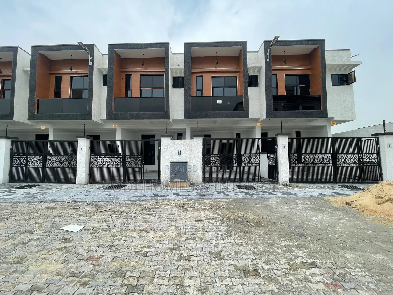 3bdrm Duplex in Ajah for sale in Ajah