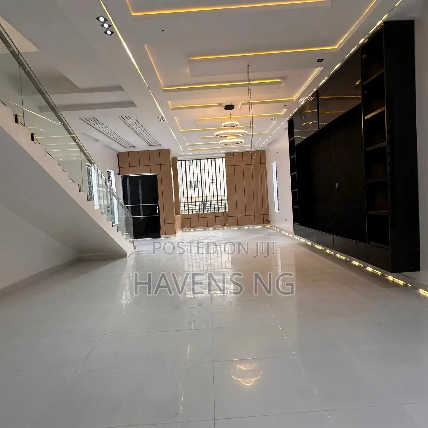 5bdrm Duplex in Sangotedo for sale in Sangotedo