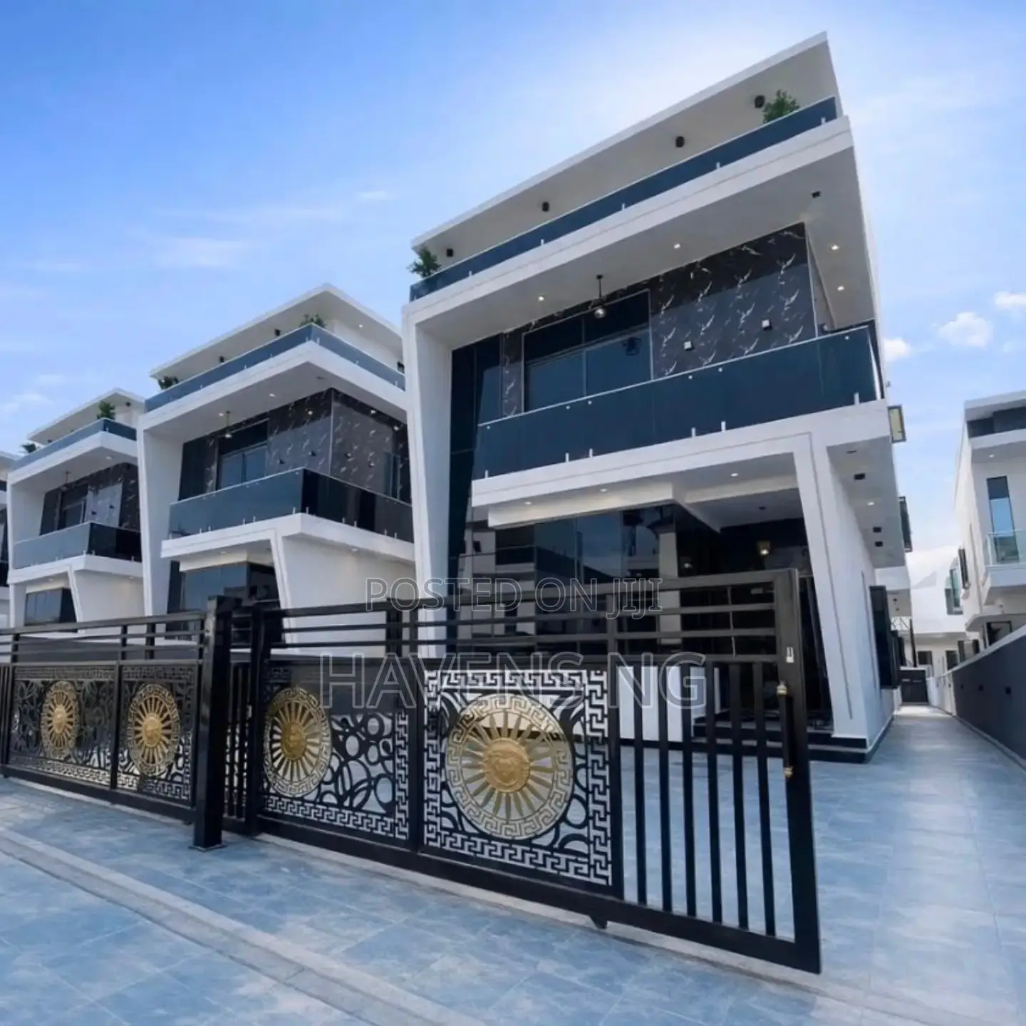5bdrm Duplex in Sangotedo for sale in Sangotedo