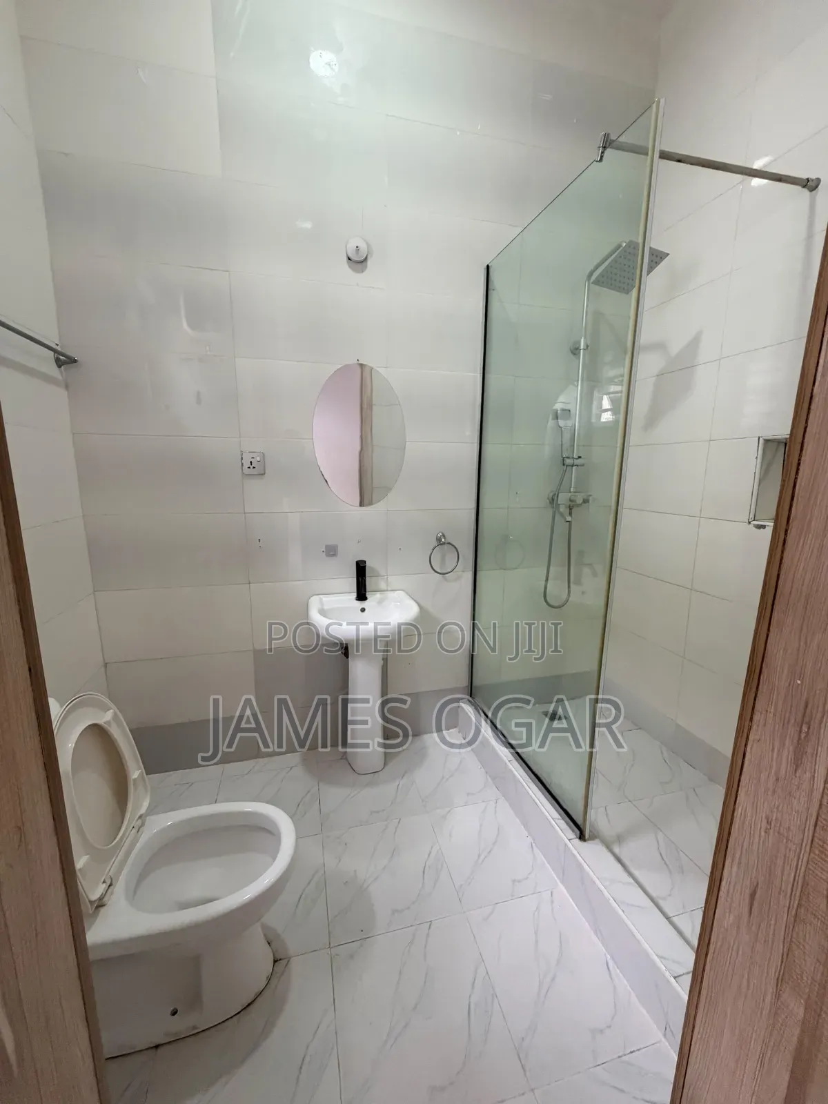 Mini Flat in Royal Pines Estates, Chevron for rent in Chevron