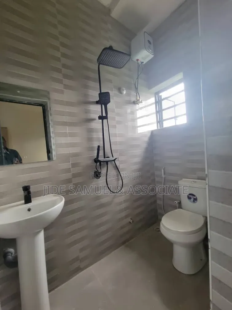 Furnished 1bdrm Block of Flats in Ayobo for rent in Ayobo