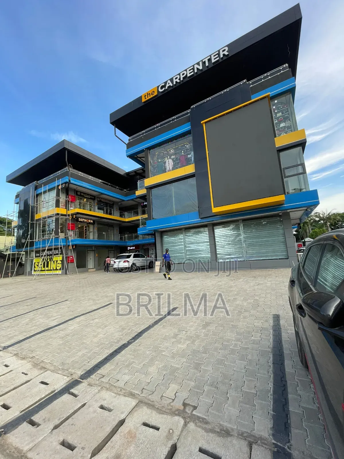 40 SQM of Shop Office Space in Gwarimpa for Sale in Galadimawa