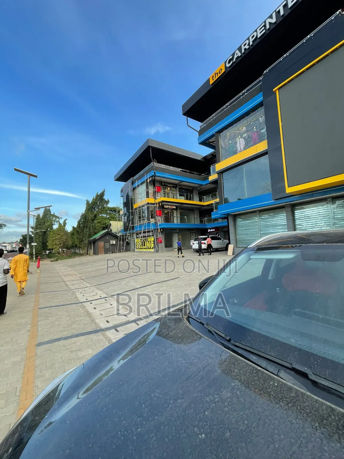 40 SQM of Shop Office Space in Gwarimpa for Sale in Galadimawa
