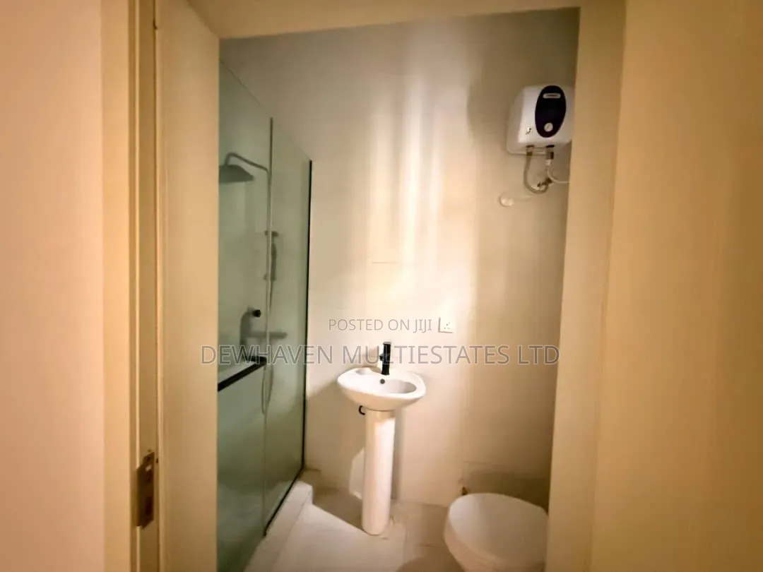 4bdrm House in Silver Spring Estate, Agungi for sale in Agungi