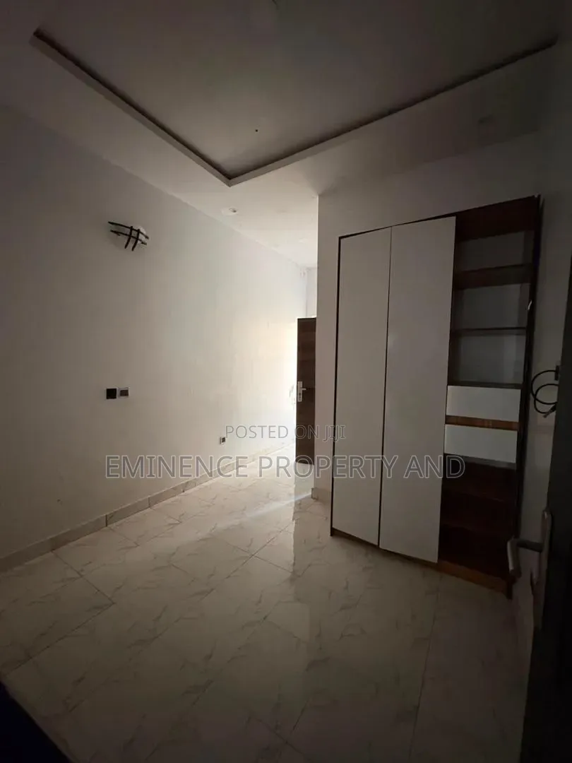4bdrm Duplex in Thomas Estate for rent in Thomas Estate