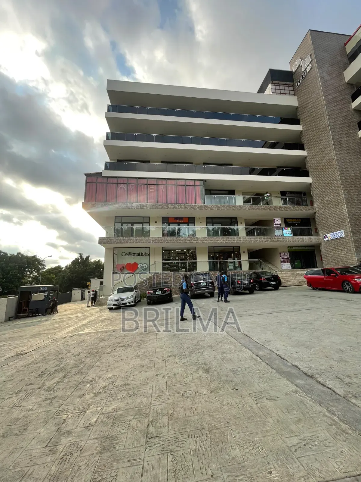 58 SQM of Shop/Office Space in Wuse 2 for RENT in Wuse 2