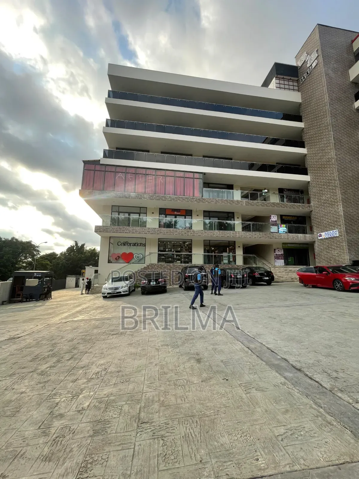 58 SQM of Shop/Office Space in Wuse 2 for RENT in Wuse 2