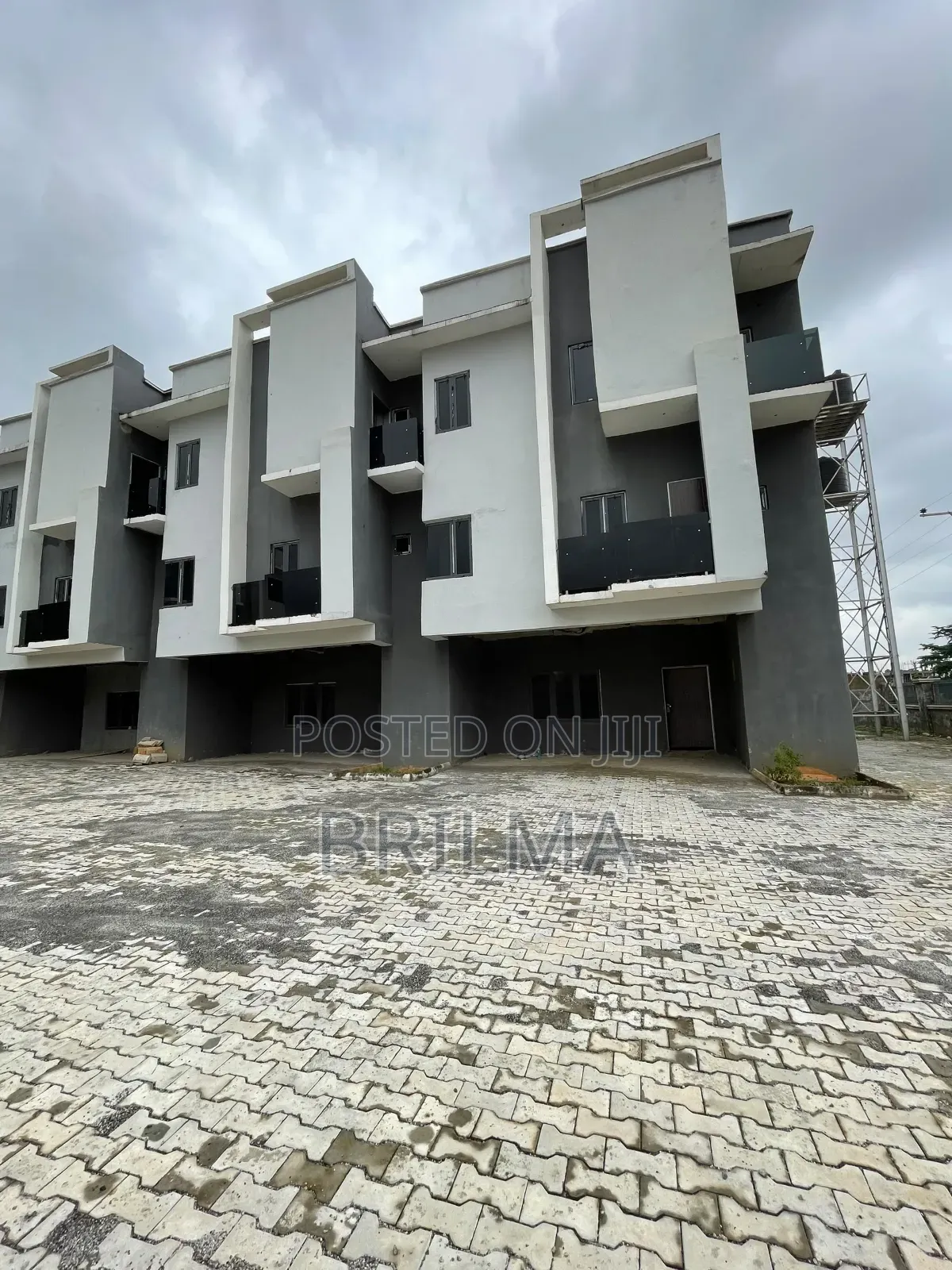 4bdrm Duplex in Jahi for sale in Jahi