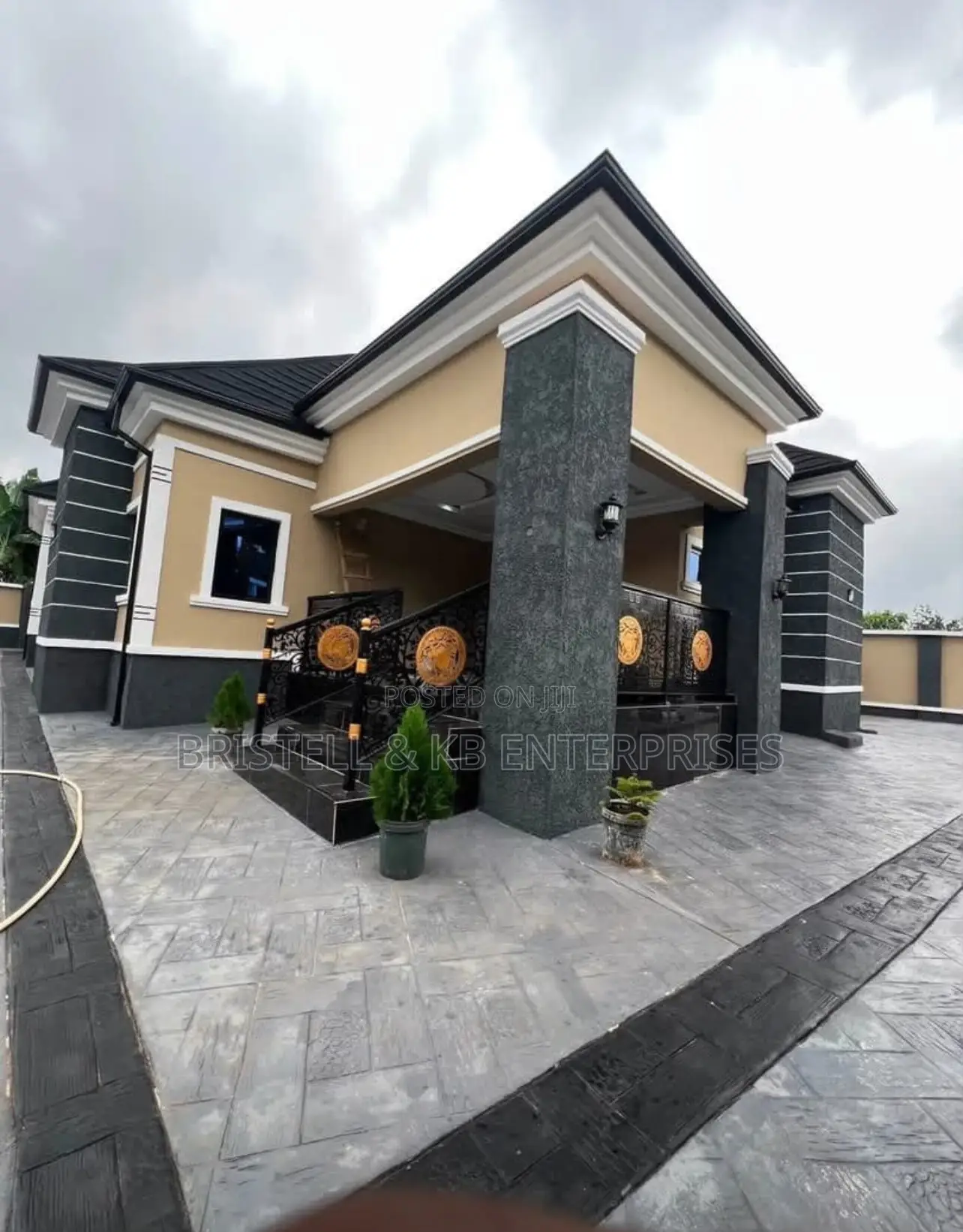 4bdrm Bungalow in Ogheghe, Sapele for sale in Benin City