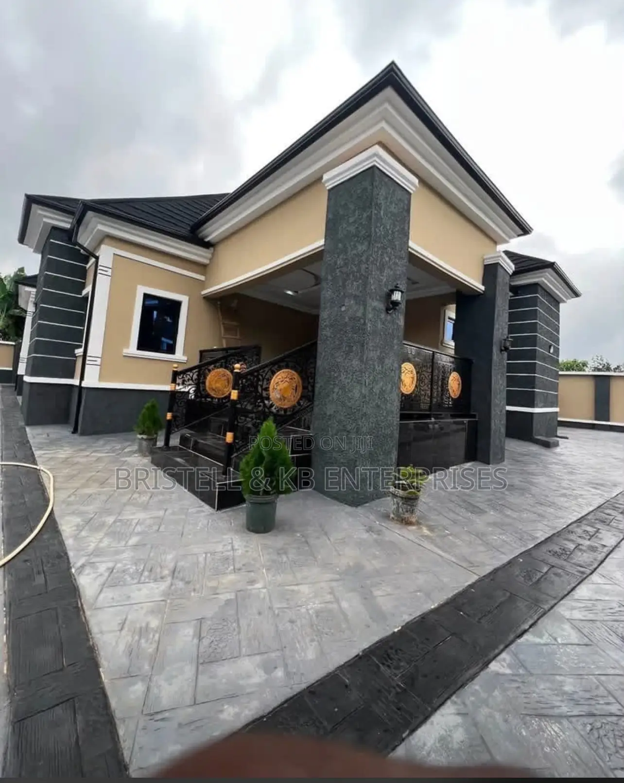 4bdrm Bungalow in Ogheghe, Sapele for sale in Benin City
