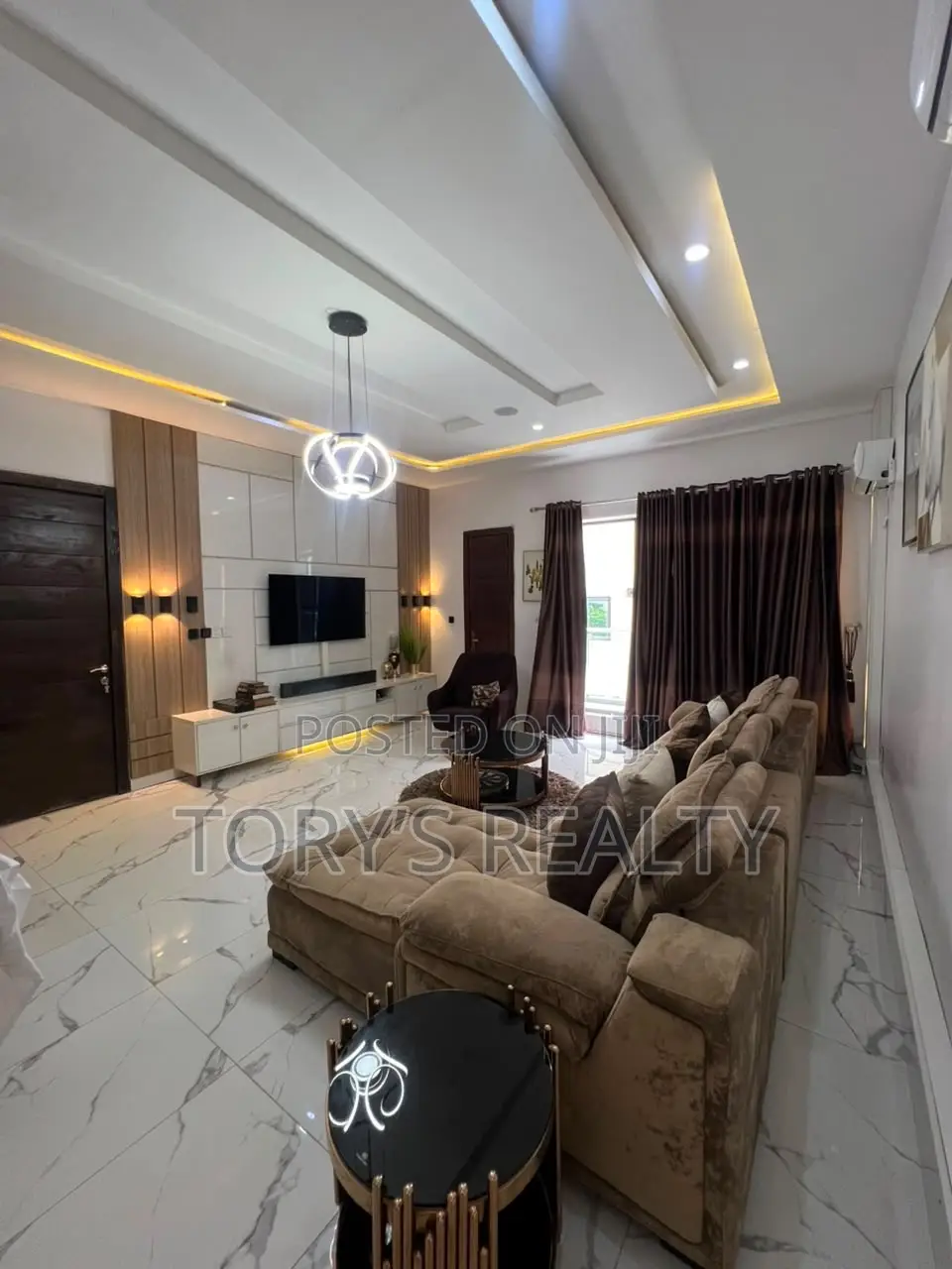 3bdrm Apartment in Ikoyi S.W for rent in Ikoyi S.W