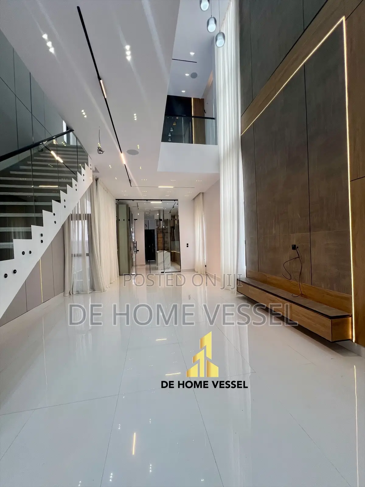 5bdrm Duplex in Ikate for sale in Ikate