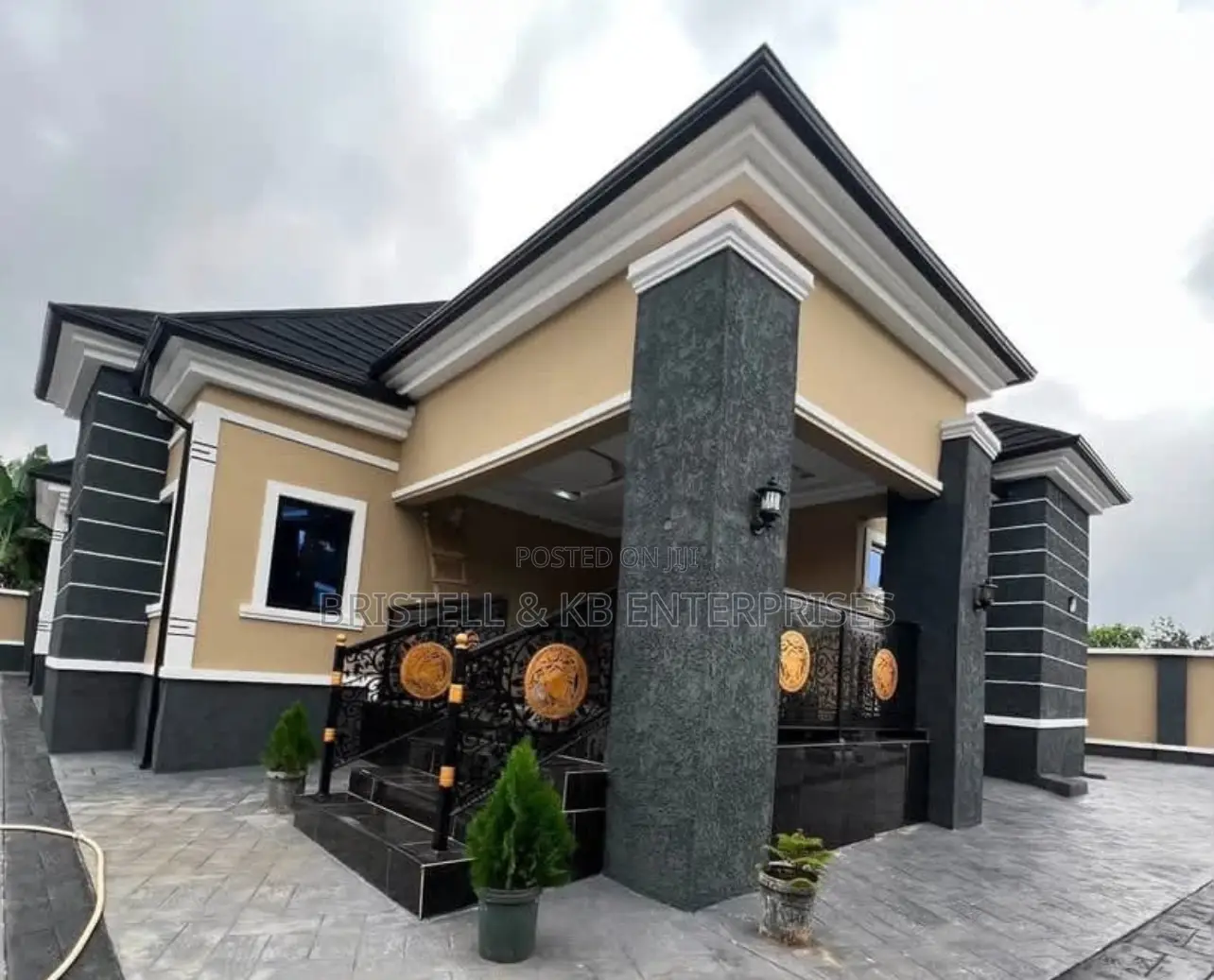 4bdrm Bungalow in Ogheghe, Sapele for sale in Benin City